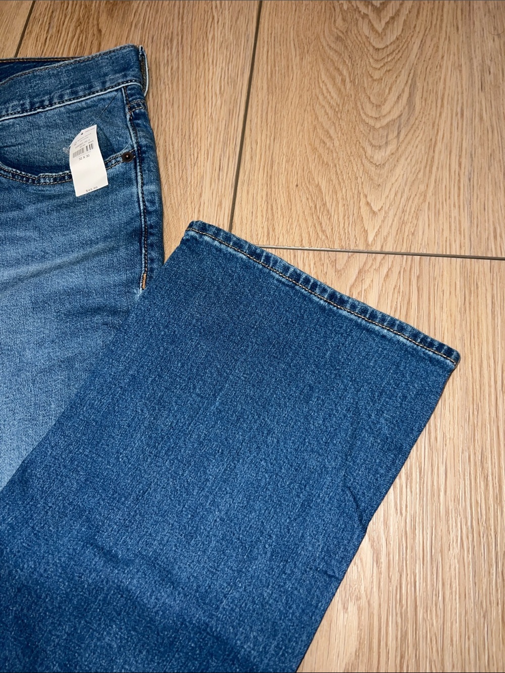 Old Navy Men's Blue Bootcut Jeans - Picture 7 of 15